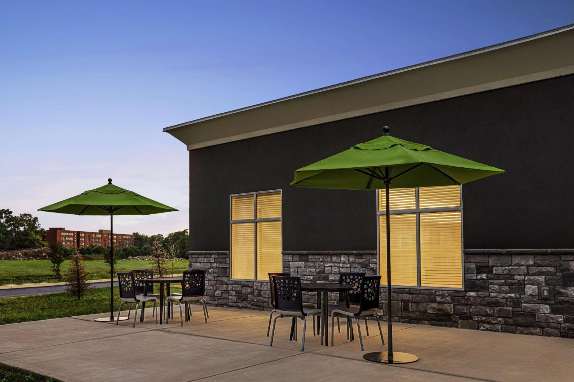Homewood Suites By Hilton Carlisle Exterior foto